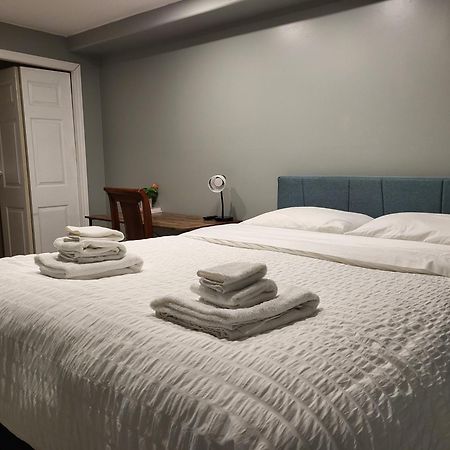 Main Suite Kingston Exterior photo