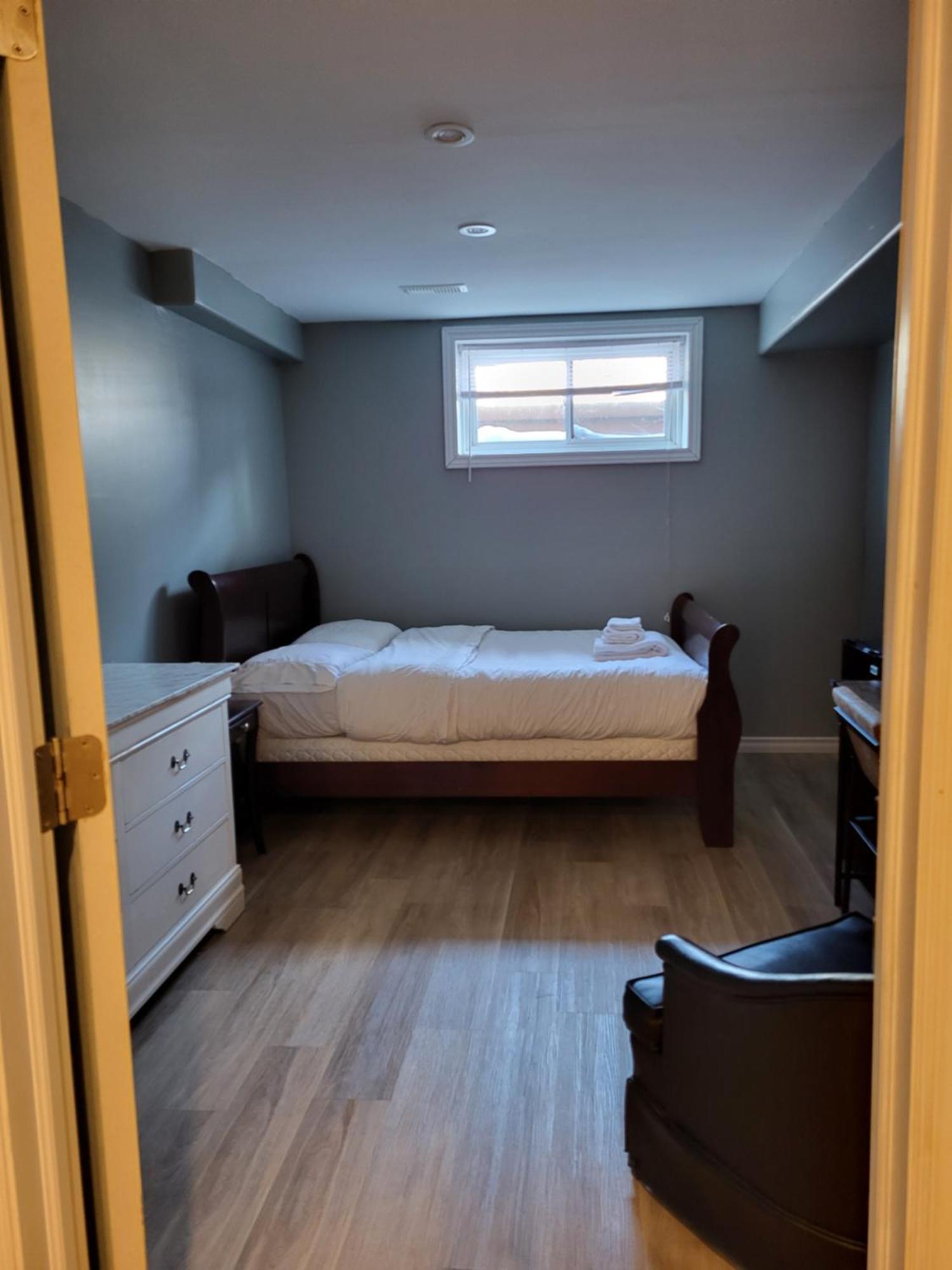 Main Suite Kingston Exterior photo